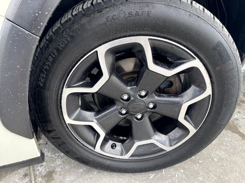 Used 2015 Subaru Crosstrek 2.0i Limited w/ Popular Package #2 image 5