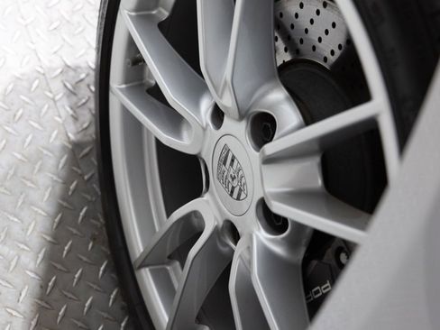 Used 2023 Porsche 911 Carrera w/ Sport Chrono Package image 31