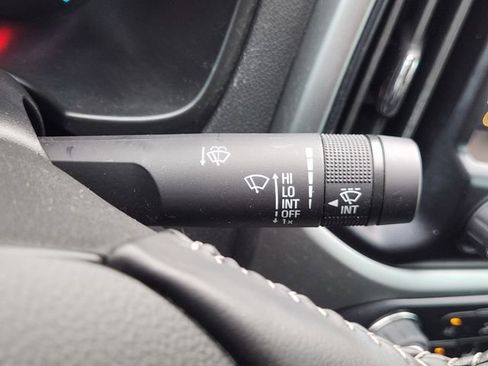 Used 2022 Chevrolet Colorado LT w/ Luxury Package image 27