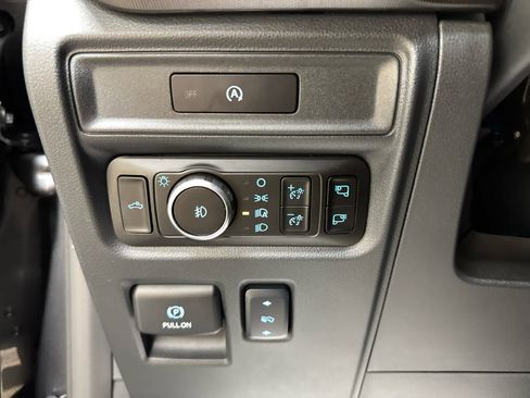 Used 2025 Ford F150 Lariat w/ Equipment Group 502A High AWD/4WD image 23
