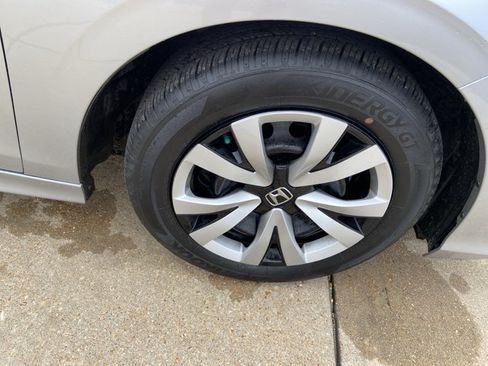 Used 2025 Honda Civic LX image 19