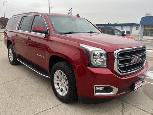 Used 2015 GMC Yukon XL SLT w/ Open Road Package image 3