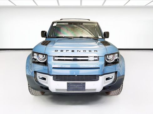 Used 2022 Land Rover Defender 110 SE AWD/4WD image 2