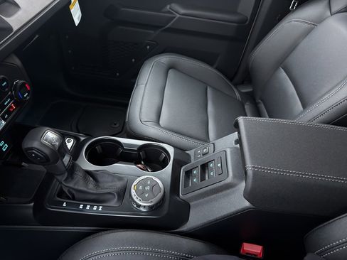 New 2025 Ford Bronco Big Bend image 29