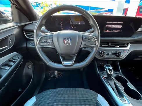 Used 2024 Buick Envista Preferred w/ Convenience I Package FWD image 6