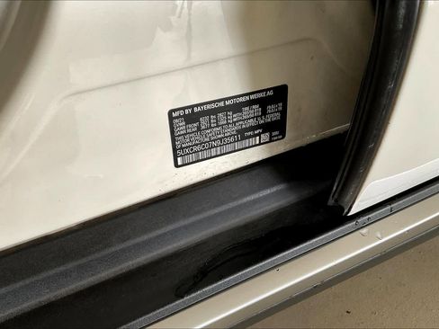 Used 2022 BMW X5 xDrive40i w/ Premium Package image 32