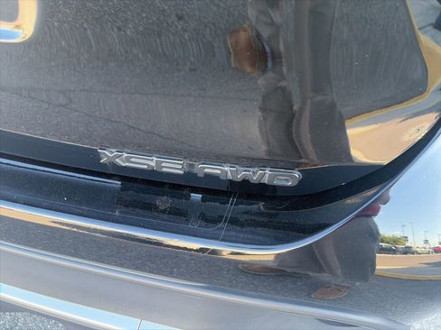 Used 2021 Toyota Highlander XSE image 6