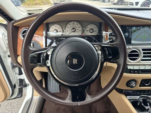 Used 2012 Rolls-Royce Ghost RWD image 42