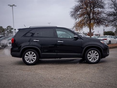 Used 2015 Kia Sorento EX image 4