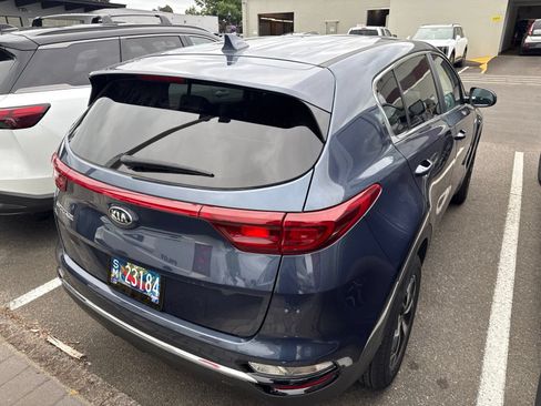 Used 2022 Kia Sportage LX AWD/4WD image 4