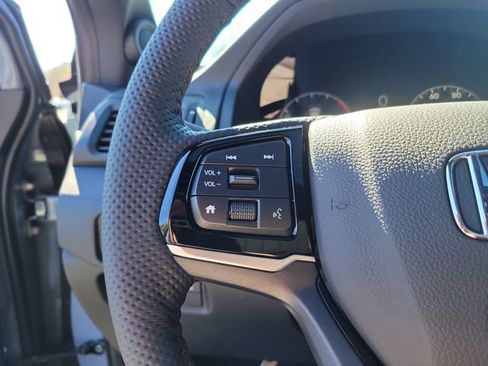 New 2026 Honda Ridgeline Black Edition image 19