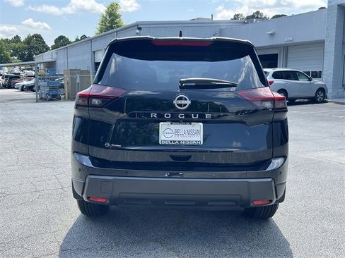 Certified 2025 Nissan Rogue S image 22