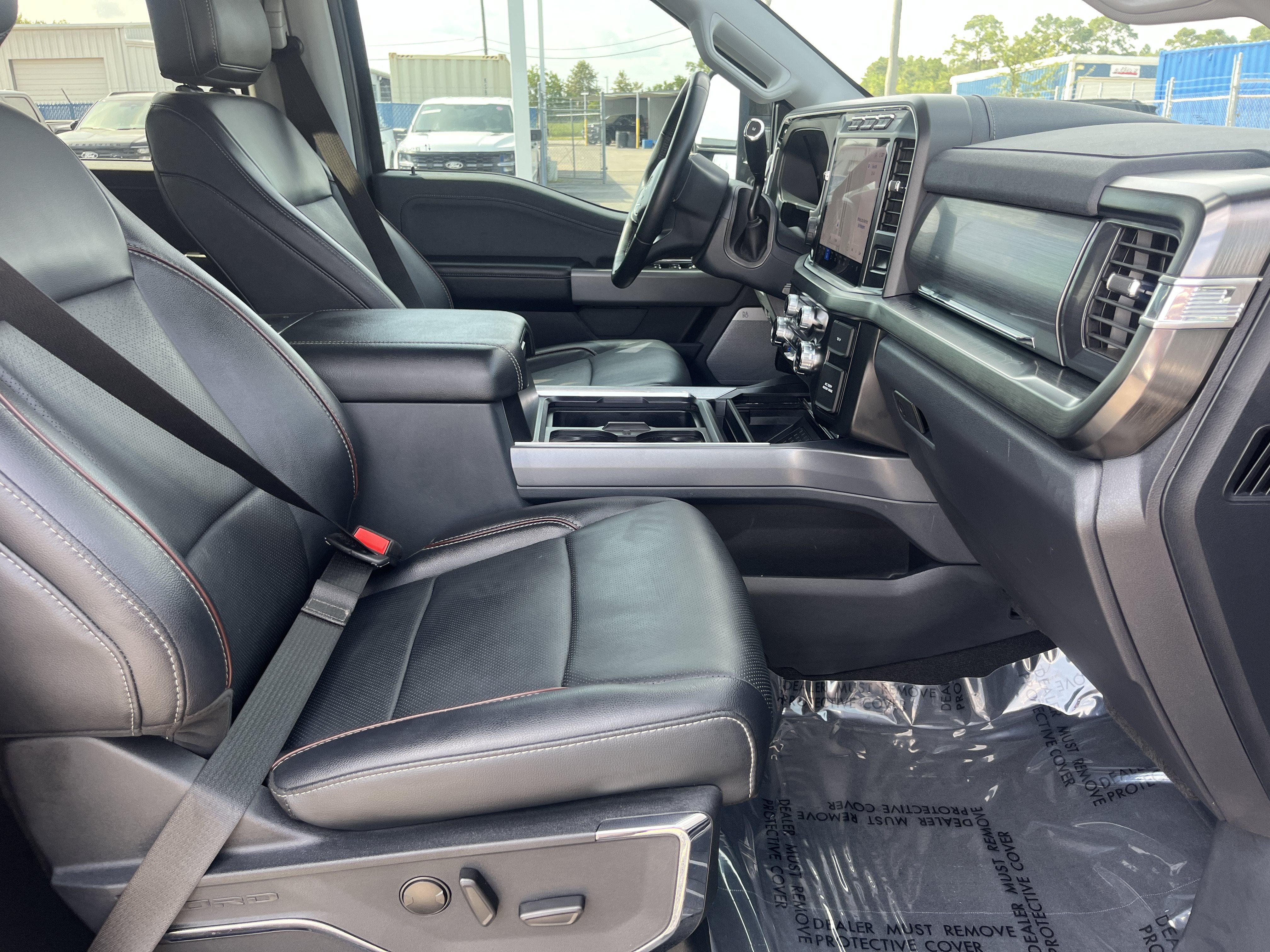 Used 2024 Ford F250 Lariat w/ Lariat Ultimate Package AWD/4WD image 17