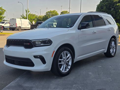 Used 2023 Dodge Durango GT RWD image 3