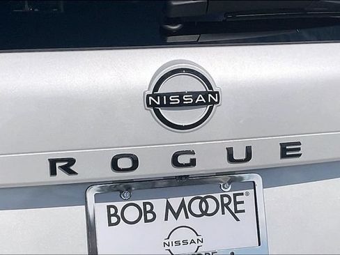 New 2026 Nissan Rogue Dark Armor FWD image 9