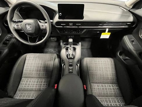 New 2026 Honda HR-V LX image 18