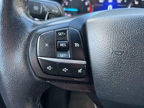 Used 2020 Ford Explorer XLT w/ Equipment Group 202A image 14