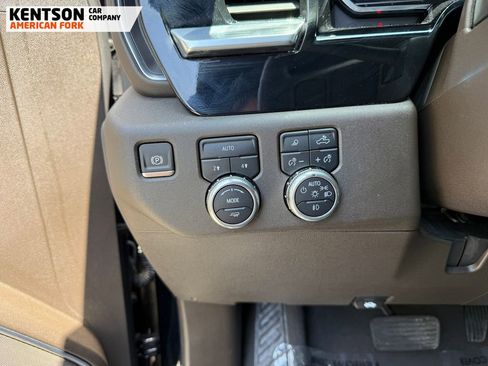 Used 2024 GMC Sierra 1500 SLT image 17