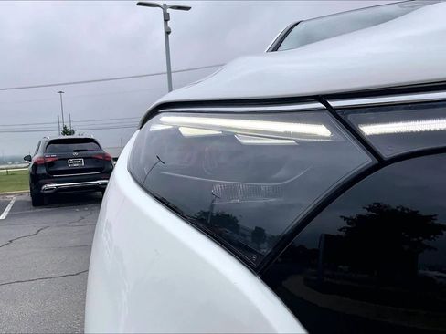 Used 2023 Mercedes-Benz EQS 450+ SUV image 27