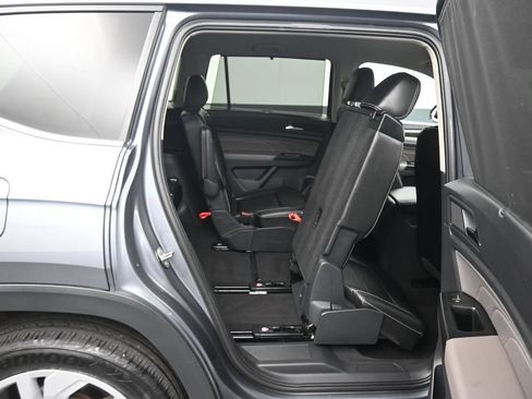 Used 2021 Volkswagen Atlas SE w/ Towing Package AWD/4WD image 45