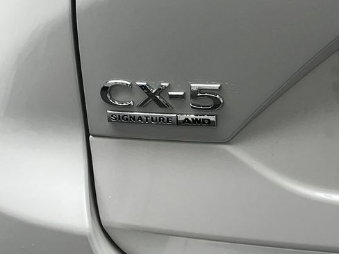 Used 2023 MAZDA CX-5 Signature image 34