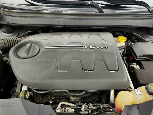 Used 2021 Jeep Cherokee Limited AWD/4WD image 26