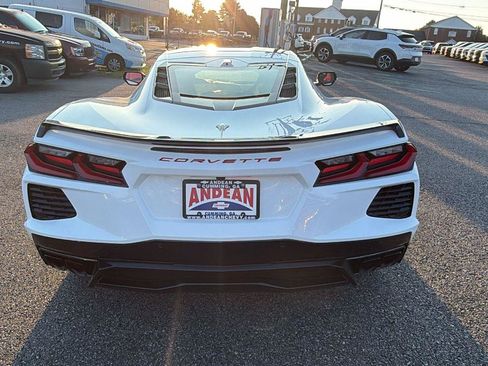 New 2027 Chevrolet Corvette Stingray Coupe w/ 1LT RWD image 10