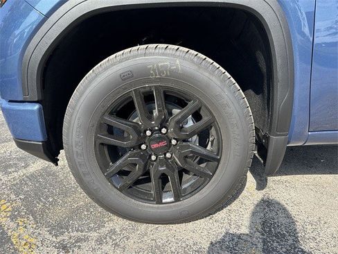 New 2026 GMC Sierra 1500 Elevation image 10