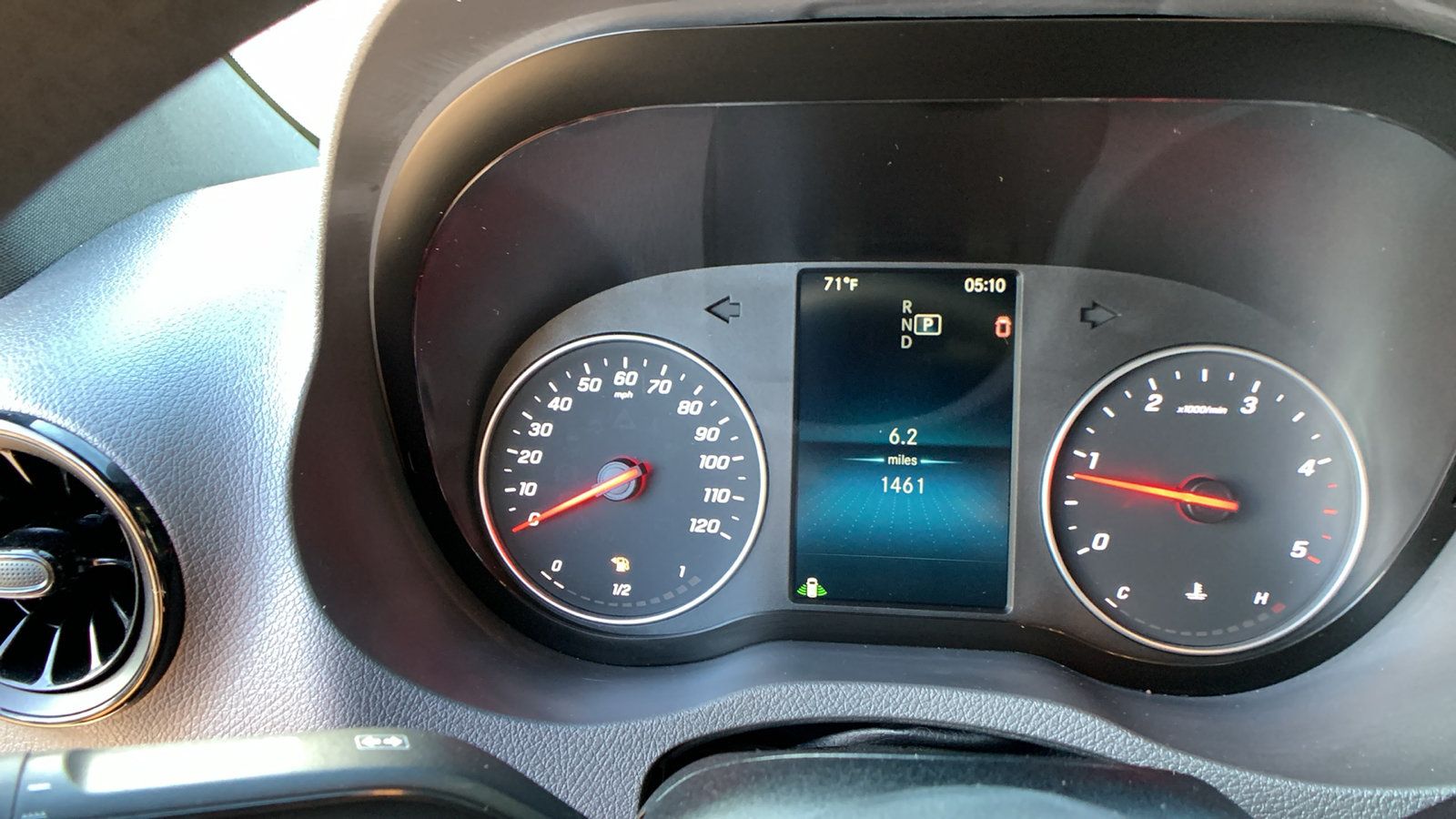 Used 2024 Mercedes-Benz Sprinter 2500 image 14