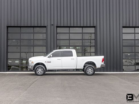 Used 2018 RAM 2500 Laramie AWD/4WD image 1