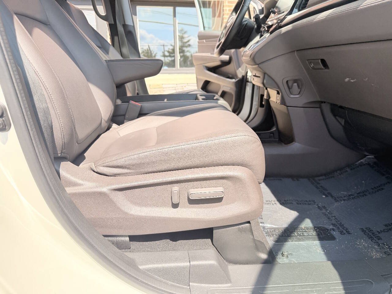 Used 2018 Honda Odyssey EX-L image 17