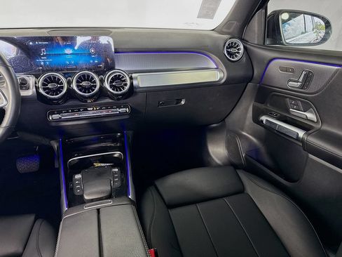Used 2022 Mercedes-Benz GLB 250 image 23