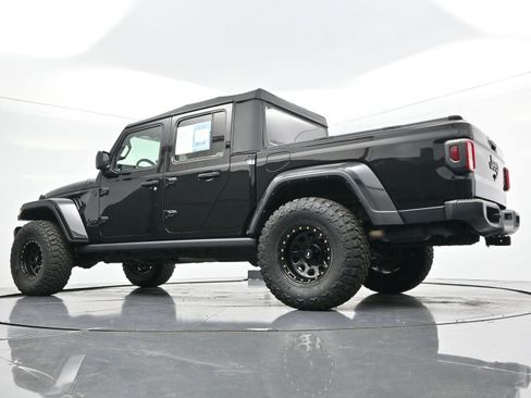 Used 2021 Jeep Gladiator Willys image 42
