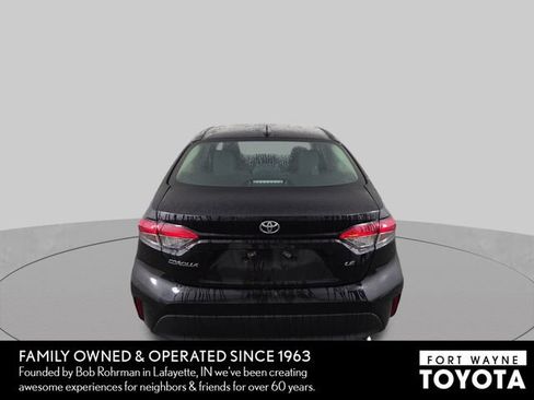 Used 2024 Toyota Corolla LE FWD image 8