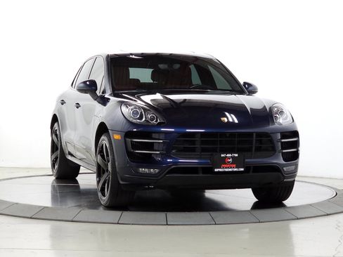 Used 2015 Porsche Macan Turbo image 10