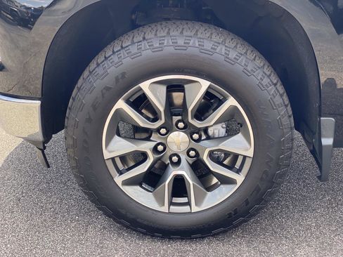 Used 2022 Chevrolet Silverado 1500 LT image 12