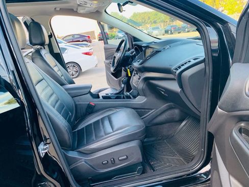 Used 2017 Ford Escape SE w/ SE Leather Comfort Package image 22