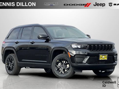 New 2025 Jeep Grand Cherokee Altitude image 1