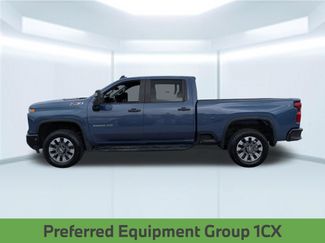 Used 2024 Chevrolet Silverado 2500 Custom w/ Custom Convenience Package AWD/4WD video 2