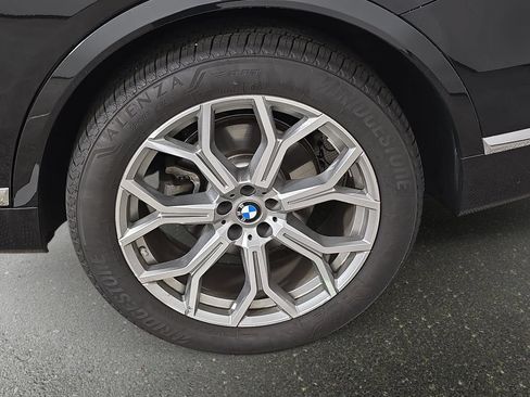 Used 2026 BMW X7 xDrive40i AWD/4WD image 39