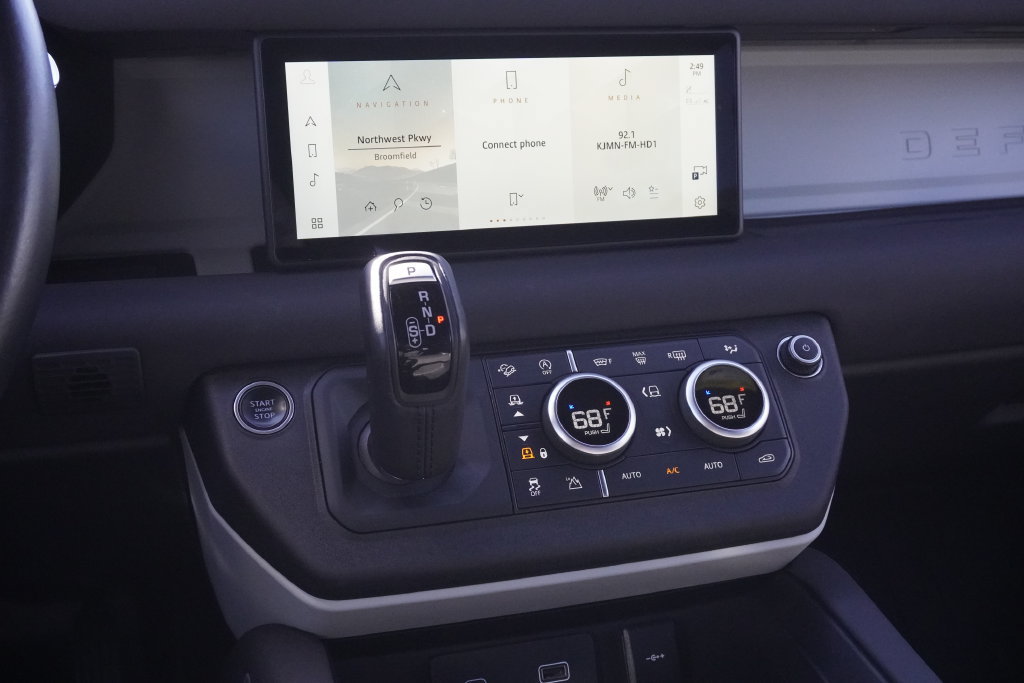 Used 2022 Land Rover Defender 110 S AWD/4WD image 15
