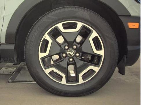 Used 2022 Ford Bronco Sport Outer Banks w/ Tech Package image 7