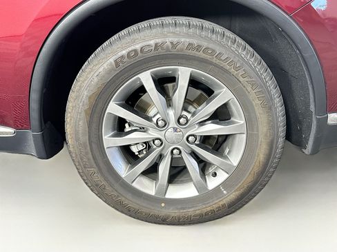 Used 2018 Dodge Durango SXT w/ 3rd Row Seating Group RWD image 11