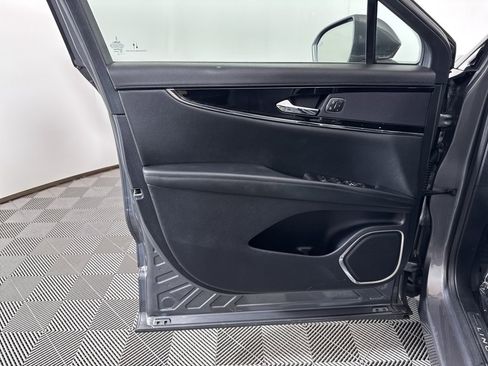 Used 2022 Lincoln Nautilus Reserve w/ Monochromatic Package image 28