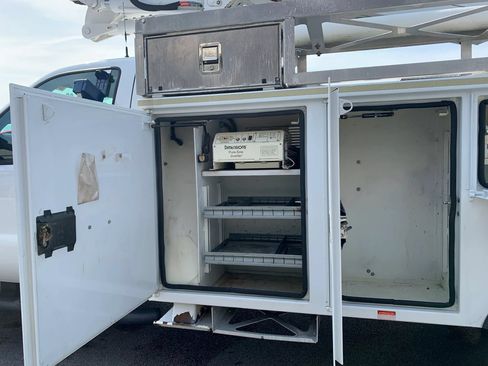 Used 2012 Ford F550 4x4 Regular Cab Super Duty w/ Payload Upgrade Pkg image 26