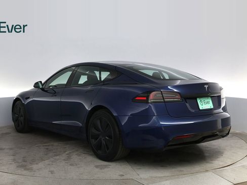 Used 2023 Tesla Model S Standard Range image 17