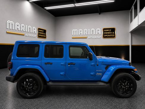 Certified 2023 Jeep Wrangler Unlimited Sahara w/ Cold Weather Group AWD/4WD image 21
