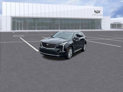 Used 2023 Cadillac XT4 Premium Luxury image 1