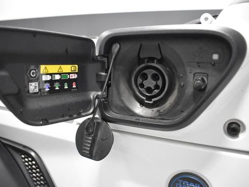 Used 2024 Jeep Wrangler Unlimited AWD/4WD image 40