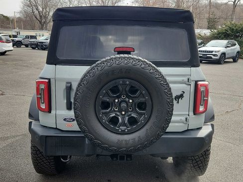 Used 2022 Ford Bronco Wildtrak image 5